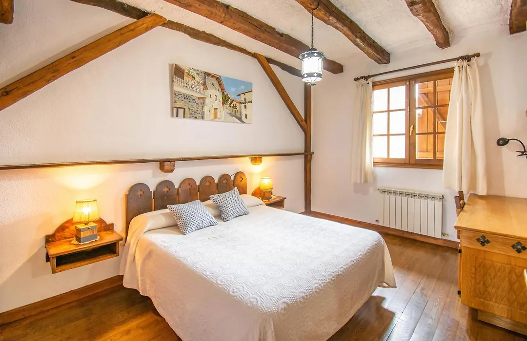 Casa Artorena, acogedora casa rural en pleno corazón del valle de la Ultzama-1